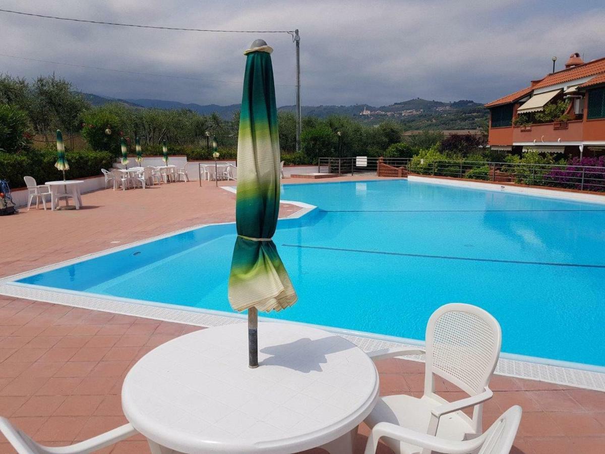 Casa Di Rino Villa San Lorenzo al Mare Luaran gambar